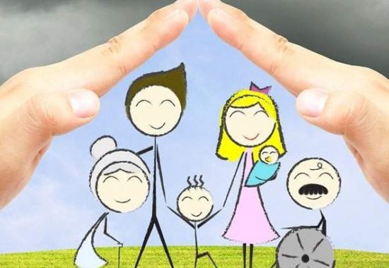 Bảo hiểm kết hợp con người